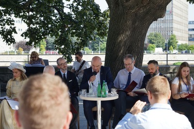 image: Dr Paweł Wróblewski wziął udział w Narodowym Czytaniu we Wrocławiu