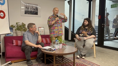 image: Relacja z debaty o przeżywaniu smutku - Filozoficzna Szkoła Przetrwania
